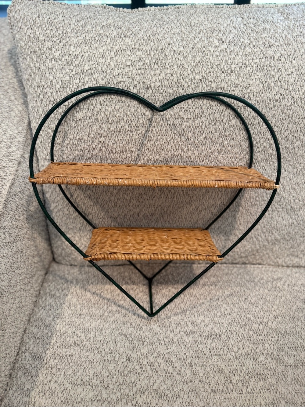 Heart-Shaped Wall Display Shelf in Green and Brown